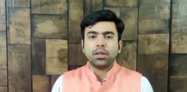 पटना ग्रामीण: पटना में जदयू प्रवक्ता अभिषेक झा ने गिरिराज सिंह को कहा - उत्तर प्रदेश चले जाइए और वहां का वोटर आईडी कार्ड बनवा लीजिए