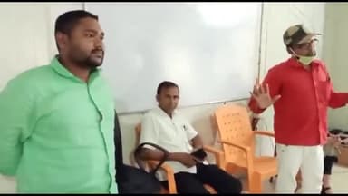 हिलसा: प्रखंड कार्यालय के कौशल विकास केंद्र में स्वच्छता सर्वेक्षण 2023 को लेकर युवाओं की हुई संगोष्ठी