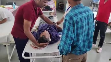 बैतूल नगर: हसलपुर गांव के पास तेज रफ्तार बाइक स्पीड ब्रेकर पर उछलकर गिरी, हादसे में बाइक सवार गंभीर रूप से हुआ घायल