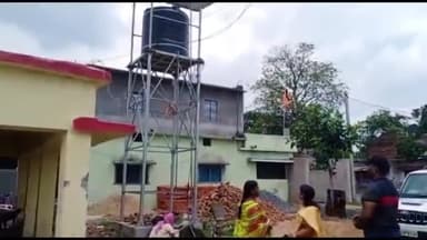 कटकमदाग: मसरातू में घर-घर जल नल योजना के तहत जलमीनार निर्माण कार्य में बरती जा रही अनियमितता, प्रखंड प्रमुख ने किया निरीक्षण