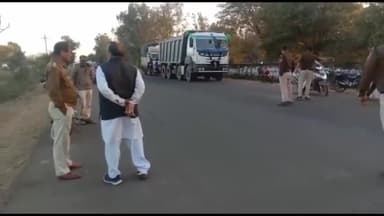 शाहनगर: थाना पुलिस ने वाहन चेकिंग अभियान के दौरान एक सप्ताह के अंदर 51 वाहन चालकों के काटे चालान, थाना प्रभारी ने दी जानकारी