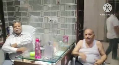 फिरोज़ाबाद: थाना दक्षिण क्षेत्र के बस स्टैंड गली नंबर 3 में चूड़ी उद्यमी के घर से बदमाशों ने तमंचे व छुरे की नोक पर की लाखों की डकैती