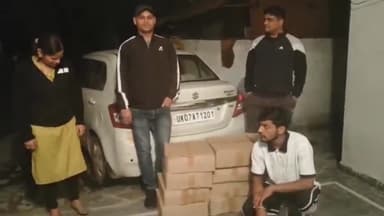 ऋषिकेश: बस अड्डा के पास देर रात आबकारी विभाग ने की रेड, कार से 12 पेटी देसी शराब बरामद कर एक अभियुक्त को किया गिरफ्तार