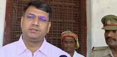 गोंडा: जिले के 10 नगर निकायों में सुबह 7 बजे से मतदान हुआ शुरू, जिला निर्वाचन अधिकारी डॉ उज्ज्वल कुमार ने दी जानकारी