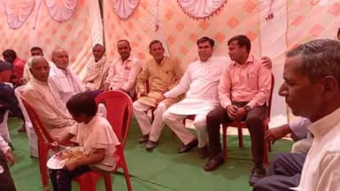 भाकियू सर्व युवा राष्ट्रीय अध्यक्ष सतीश भारद्वाज जी आज गांव चौकड़ा में पूरन प्रधान जी की सुपुत्री की शादी में सम्मिलित हुए। अपनी टीम के साथ। जिला मीडिया प्रभारी मुजफ्फरनगर रिजवान कस्सार