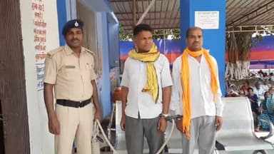 सासाराम: पुलिस ने तिलौथू क्षेत्र से शराब पीने और बेचने के आरोप में दो अभियुक्तों को किया गिरफ्तार