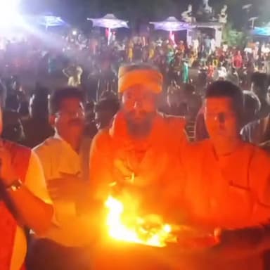 सोनपुर: सोनपुर कालीघाट में भव्य गंगा आरती का हुआ आयोजन