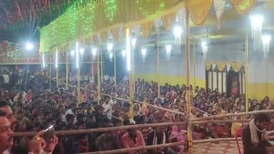 महनार: चमरहरा में आयोजित सांस्कृतिक कार्यक्रम में पहुंचे भोजपुरी कलाकार शिवेश मिश्रा