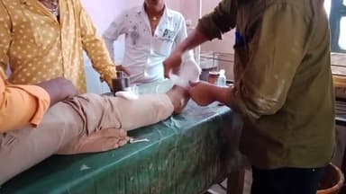 चंदला: सर्किट हाउस चौराहे के पास ई-रिक्शा की चपेट में आकर बाइक सवार युवक हुआ घायल