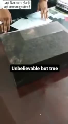 *"ना तो ये बनाया हुआ  है  ना ही कुछ  जुगाड़ !!! ये👇 मूल रूप से प्राकृतिक  नैचुरल  और  मां नर्मदा नदी के गहरे गर्त कुंड  जहाँ  "नर्मदेश्वर" शिवलिंग स्वयं बनते हैं  वही शिवलिंग हैं!!!👌"*  ....
    *हां चमत्कार  यही है कि विज्ञान और  वैज्ञानि