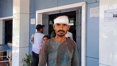 कोंडागांव: बस स्टैंड के पास सड़क दुर्घटना के शिकार हुए व्यक्ति को 108 एंबुलेंस ने पहुंचाया जिला अस्पताल