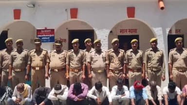 गोंडा: धानेपुर पुलिस ने अभियान चलाकर 16 वारंटियों को किया गिरफ्तार, रिकाल प्रस्तुत करने पर 2 को थाने से छोड़ा