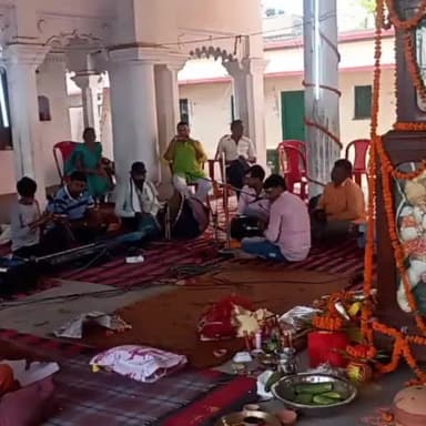 सोनपुर: सोनपुर लोकसेवा आश्रम में भगवान सूर्य और शनिदेव के वार्षिक स्थापना दिवस के अवसर पर 24 घन्टे के अखंड अष्टयाम का हुआ आयोजन