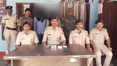 कुर्सेला: कुर्सेला में देसी कट्टा के साथ दो अपराधी गिरफ्तार