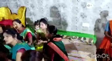 धौलपुर: अग्रवाल सेवा सदन मैं महिलाओं ने मेहंदी प्रतियोगिता में दिखाया हुनर