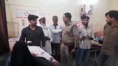 रूड़की: कमेलपुर में रास्ते से ट्रैक्टर-ट्रॉली निकालने को लेकर दो पक्षों के बीच हुआ विवाद, एक युवक पर लाठी-डंडों से किया हमला