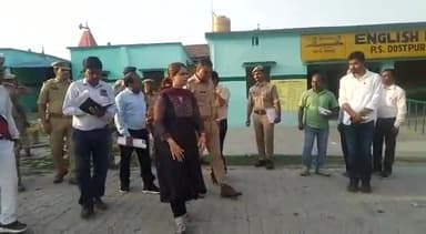 कादीपुर: दोस्तपुर नगर पंचायत अध्यक्ष पद चुनाव को देखते हुए DM जसजीत कौर व SP सोमेन वर्मा ने मतदान केंद्रों का किया औचक निरीक्षण