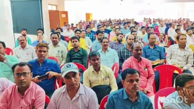 एटा: नगर निकाय चुनाव के मतगणना कार्मिकों का प्रशिक्षण हुआ संपन्न जिलाधिकारी रहे मौजूद तहसील सदर का मामला