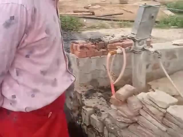 बामोर: khargpura village me make ki safai ki ja rahi h


jor sor ke sathh safai ki @#garamin Logo ke dwara
