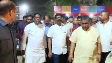 कांके: रामदयाल मुंडा स्टेडियम में आयोजित बांग्ला सांस्कृतिक मेले के समापन समारोह में सीएम हुए शामिल