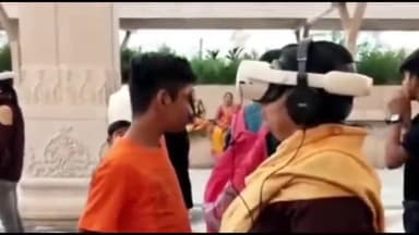 उज्जैन शहर: महाकाल लोक में वीआर बॉक्स के जरिए श्रद्धालुओं को हाईटेक तरीके से कराए जा रहे हैं भस्म आरती के दर्शन