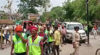 आरा: रमना मैदान के चारों तरफ जिला प्रशासन व नगर निगम के द्वारा चलाया गया अतिक्रमण मुक्त अभियान