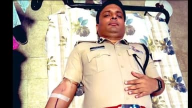 हज़ारीबाग: पुलिस अधीक्षक मनोज रतन चोथे ने रक्तदान कर पुलिस अकादमी के सभी पदाधिकारियों को रक्तदान करने के लिए किया प्रेरित