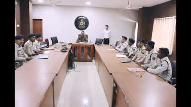 बेमेतरा: बेमेतरा में एएसपी ने थाना व चौकी के सीसीटीएनएस ऑपरेटरों की ली मीटिंग