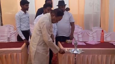 लोहरदगा: शुभम TVS शोरूम स्थित यूथ क्रांति ग्रुप ऑफ कंपनी के कॉर्पोरेट कार्यालय का हुआ उद्घाटन