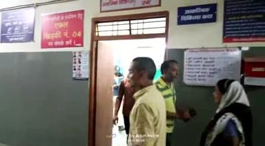 बैतूल नगर: ग्रीन सिटी में कार चालक के साथ कुछ लोगों ने की मारपीट आई चोट जिला अस्पताल में कराया मेडिकल