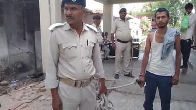 नूरसराय: हिलसा मोड़ से ओवरलोड बालू ले जा रहे ट्रक को पुलिस ने किया जब्त, ड्राइवर को किया गिरफ्तार