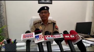 मुरादाबाद: नियमों का उल्लंघन करने पर एसपी ट्रैफिक ने ई रिक्शा चालक पर की कार्रवाई, फव्वरा चौक पर ई रिक्शा चालक ने किया था स्टंट