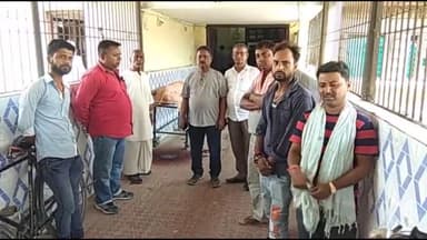 दरभंगा: दरभंगा अशोक पेपर मिल थाना के सुरहाचट्टी  के पास दुर्घटना में एक युवक की मौत शव पहुंचा डीएमसीएच पोस्टमार्टम