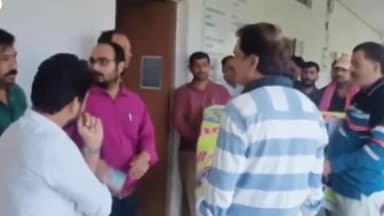 पवई: जिलेभर की शासकीय उचित मूल्य की दुकानों के सेल्समैनों की हड़ताल आज पांचवें दिन भी रही जारी