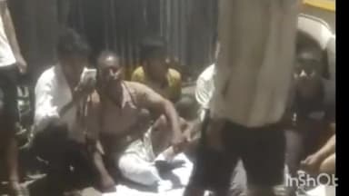 आगरा: एत्माद्दौला स्थित चार खंबा मस्जिद के पास लोगों का खुलेआम जुआ खेलते वीडियो इंटरनेट पर हुआ वायरल,पुलिस कार्रवाई में जुटी।