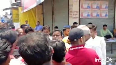 एटा: बूथ कैपचरिंग की सूचना पर जा रहे मिरहची से अध्यक्ष पद के BJP प्रत्याशी रवि वर्मा के साथ बड़ौली तिराहे पर की मारपीट