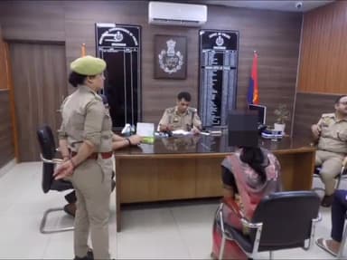 गाज़ियाबाद: अपर पुलिस आयुक्त द्वारा राजनगर स्थित पुलिस कार्यालय पर जन सुनवाई करते हुए सुनी लोगों की समस्याएं, दिए जरूरी दिशा निर्देश
