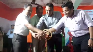 हिलसा: शहर के रामबाबू हाई स्कूल में एक शाम शहीदों के नाम कार्यक्रम का एसडीओ डीएसपी ने दीप प्रज्वलित कर  किया शुरुआत