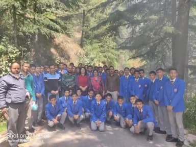 कोटगढ़: भरेड़ीधार में वन विभाग ने स्वच्छता अभियान का किया आयोजन, पंचायत प्रतिनधियों व स्कूली बच्चों ने भी किया सहयोग