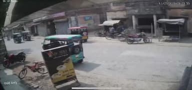 पूर्णिया पूर्व: रजनी चौक के समीप से छात्र की साइकिल हुई चोरी, सीसीटीवी कैमरे में कैद हुई घटना