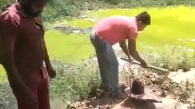 नूरसराय: मेयार गांव में अतिक्रमण कर नाले पर रखी गई भगवान शिव की मूर्ति को अंचलाधिकारी ने हटाया, मौके पर पुलिस रही मौजूद