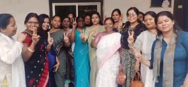 चितरपुर: कर्नाटक में कांग्रेस को प्रचंड बहुमत मिलने पर रामगढ़ की पूर्व विधायक ममता देवी ने जताया हर्ष, कहा- जनता ने BJP को नकारा