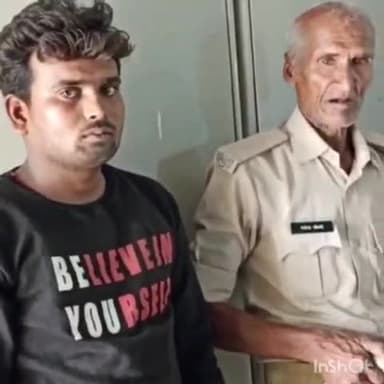 बरौली: कहला गांव में ग्रामीणों ने चोरी के शक में एक युवक को रात में पकड़कर पुलिस को सौंपा