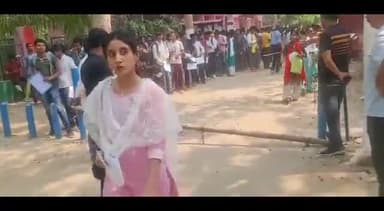 बेगूसराय: सुरक्षा व्यवस्था के बीच SBSS कॉलेज में हुई स्नातक पार्ट-3 की परीक्षा, प्रथम पाली में 242 परीक्षार्थी रहे उपस्थित