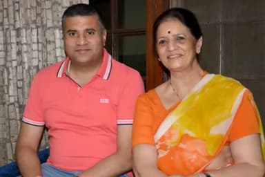 सभी माताओं को मातृ दिवस की हार्दिक शुभकामनाएं.....
आप हमें प्रेरित करते हैं और निस्वार्थ प्रेम का सही अर्थ दिखाते हैं।
#MothersDay #मातृदिवस 
#MothersDay2023