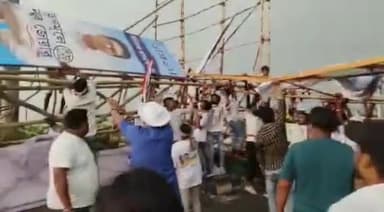 কাঁকসা: ঝড়ে পানাগড়ে ভেঙে পড়ল নবজোয়ার কর্মসূচির গেট, পরিদর্শনে জেলা সভাপতি