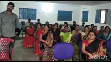 चुरचु: चुरचू प्रखण्ड मुख्यालय पर बिरसा बागवानी योजना के तहत सखी मित्रों को दिया गया एक दिवसीय प्रशिक्षण