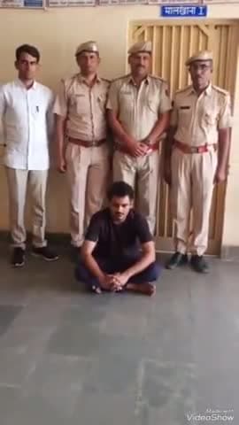 रानीवाड़ा: करड़ा पुलिस ने हत्या के प्रकरण में दो साल से फरार चल रहे एक इनामी आरोपी को किया गिरफ्तार