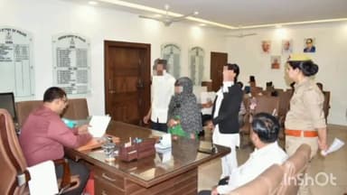 आगरा: पुलिस लाइन स्थित कार्यालय में अपर पुलिस आयुक्त केशव राव चौधरी ने फरियादियों की सुनी फ़रियाद, थानाध्यक्षों को दिए निर्देश