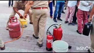 सलोन: दर्शवां गांव में सलोन फायर ब्रिगेड की टीम ने ग्रामीणों को एलपीजी गैस से लगने वाली आग से बचाव के सिखाए गुर